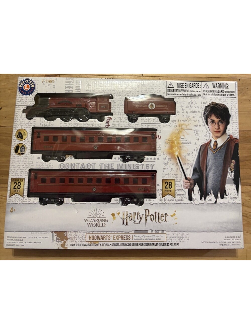 Lionel Train Set - Harry Potter Hogwarts Express, 28 Piece Train Set Sound, NEW